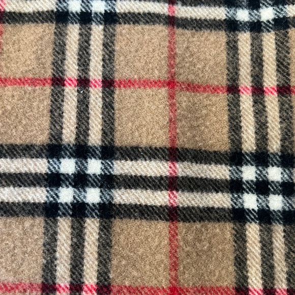 Authentic Burberry London Check Lambswool Fringed Scarf - Picture 3 of 4